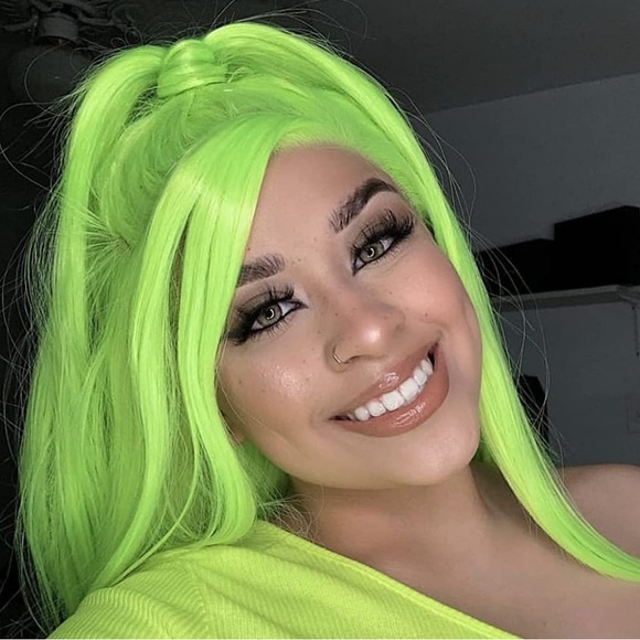 - 24” FLUORESCENTGREEN STRAIGHT LACE FRONT WIG *NEW*